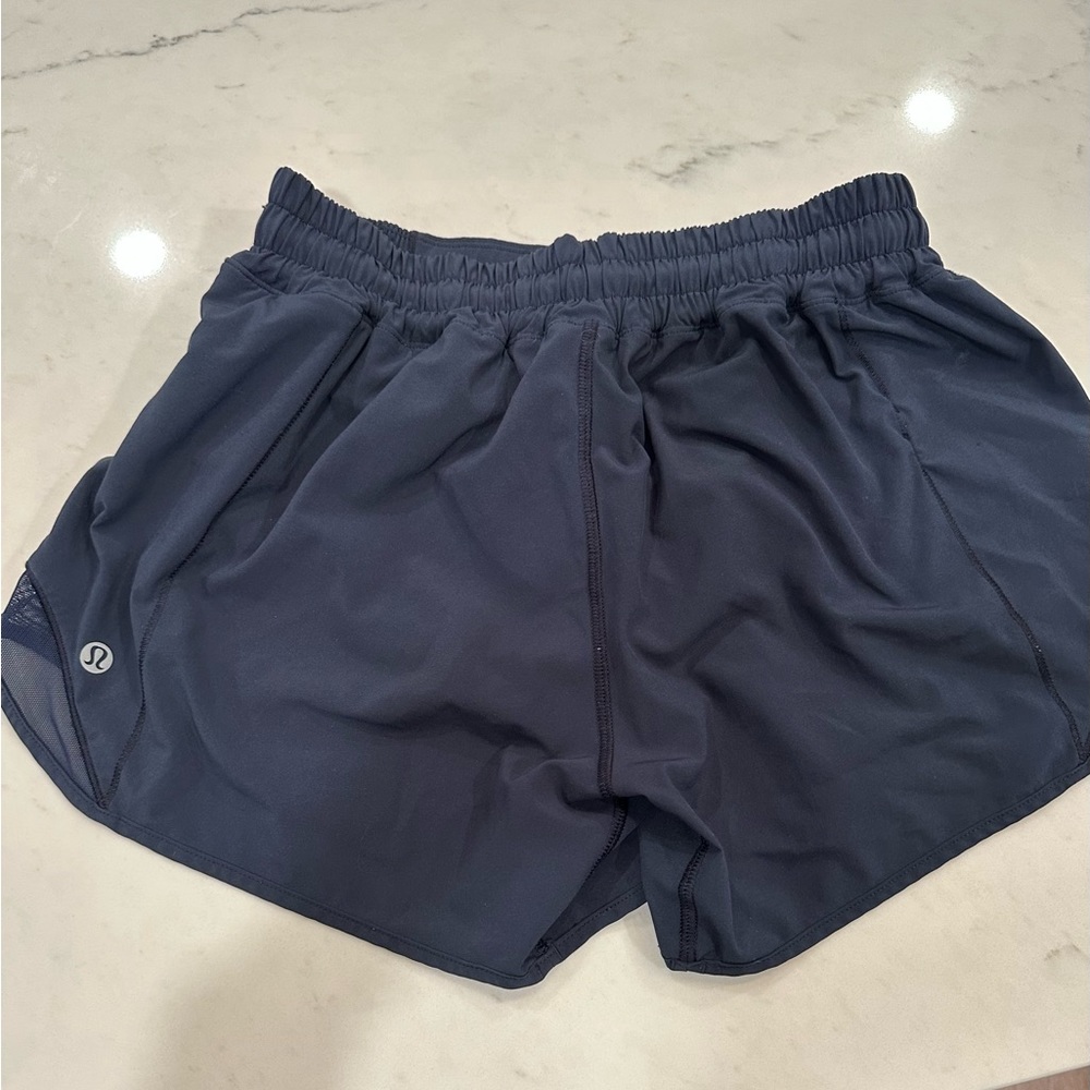 Lululemon hotty hot 4” shorts, navy, 6 Tall